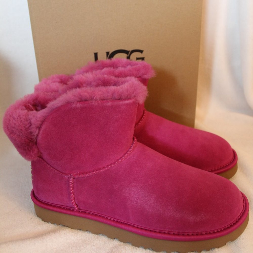 UGG‎ MINI BLING SWAROVSKI CRYSTAL SUEDE BOOTS PINK